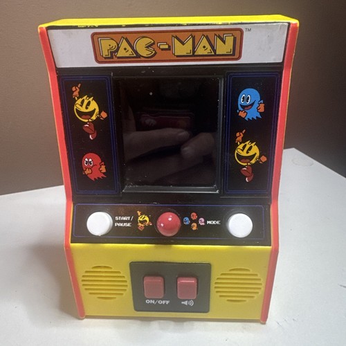 Bandai namco pac man - pac-man, handheld