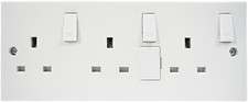 Triple Switched Socket 3 Gang