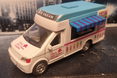 Hti ice cream van - cream,