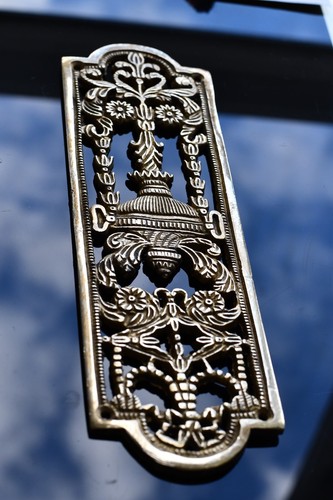 Antique brass pierced finger - brass,