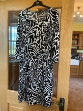 Nina Leonard  x QVC Black and White Balloon Hem Three Quarter Sleeve Dress Large