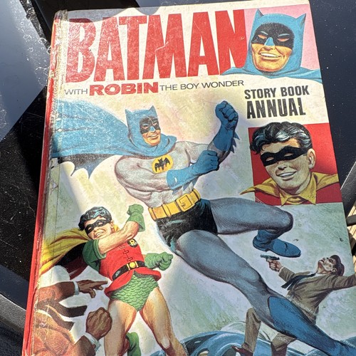 Batman with robin - batman,