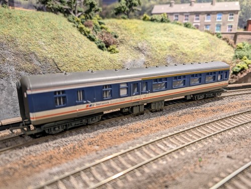 Hornby r4154 mk2a 1st - hornby,