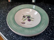 WEDGWOOD SARAH`S GARDEN RIMMED SOUP PLATES X 2 - UNUSED