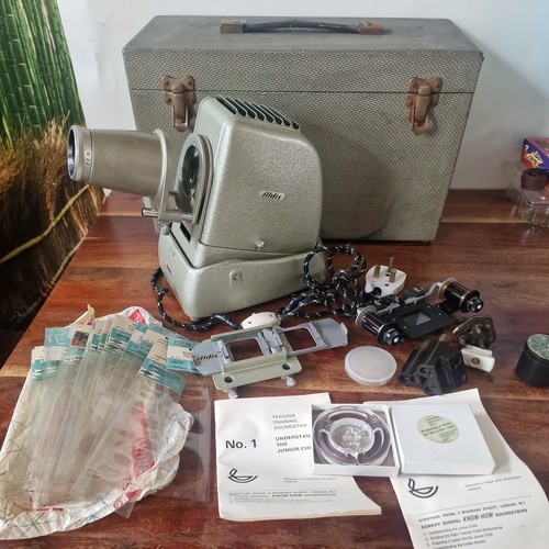 Aldis vintage slide projector - vintage,