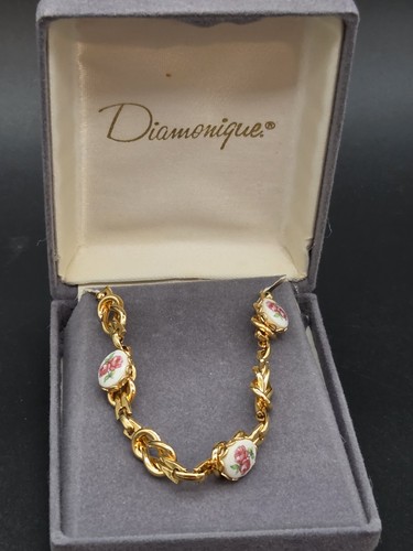 Vintage diamonique gold - gold, tone
