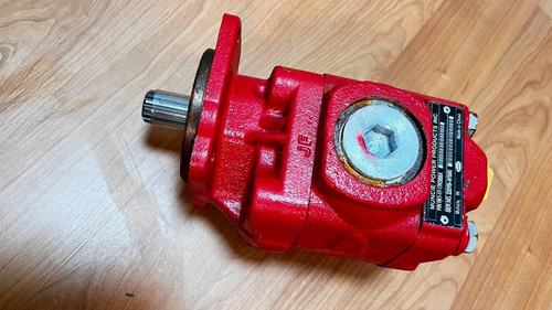 New muncie hydraulic pto - new,
