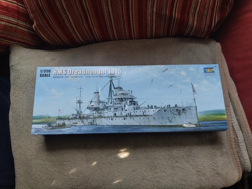 Trumpeter 350 scale model - scale,