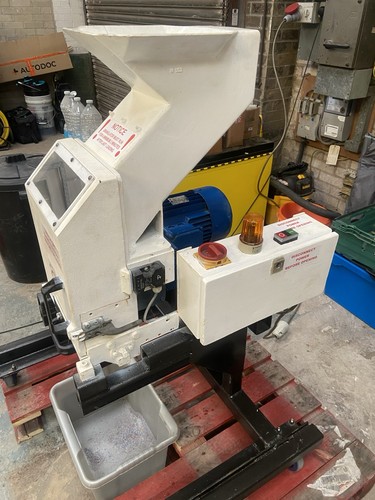 Plastics granulator shredder - granulator/shredder, 3