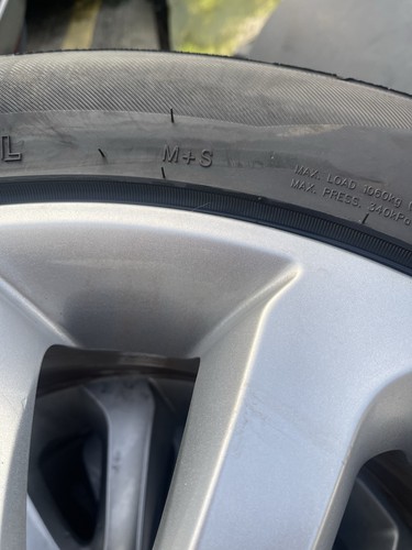 255 tyres with - 255/50/20,