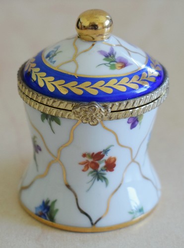 Regal porcelain white trinket - regal,