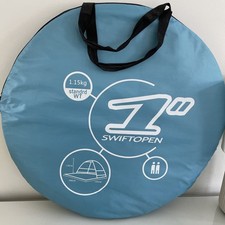 Swift open Popup 2 Man Beach Tent Windbreak With Carrying Case