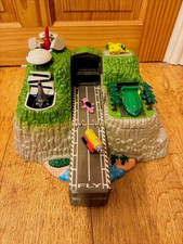 Original DX TRACY ISLAND