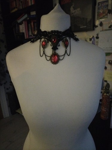 Gothic black and red vampire - gothic,