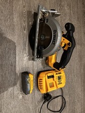 DeWalt Cordless Circular Saw , Fast Charger , 4ah Power Stack Battery