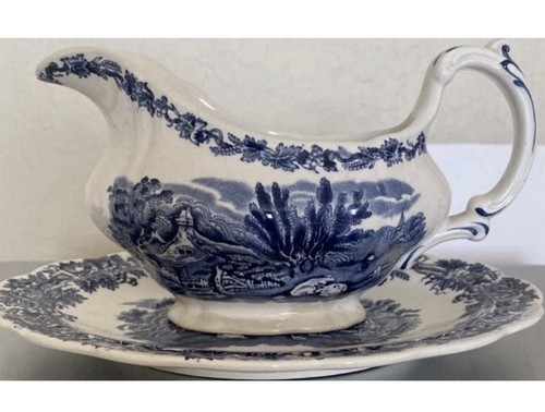 Vintage gravy boat - vintage,
