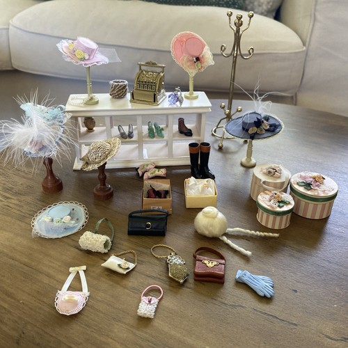 Dolls house 12th hat - house, shop