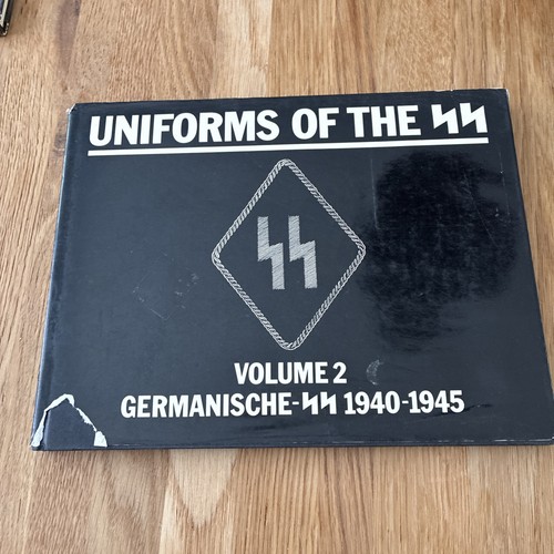Uniforms the volume 2 - uniforms, of