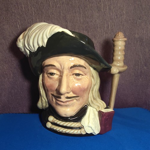 Large vintage royal doulton - royal,