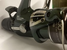 SHIMANO BAITRUNNER XT-RA 10000 METALLIC GREEN WITH NEW 8000 S/SPOOL RARE REEL 2