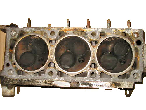 Cylinder head - ,