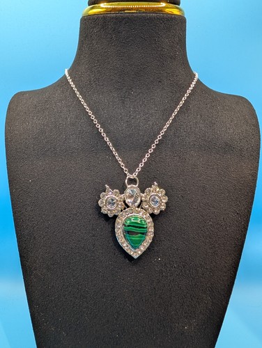 Green malachite necklace - green,