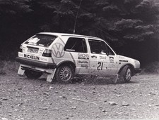 VOLKSWAGEN GOLF, REG No.C794 CYX, RALLY CAR IN ACTION PHOTOGRAPH.