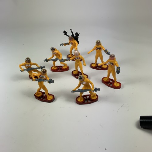 Britains deetail spacemen toy - deetail,
