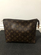 Louis Vuitton Poche Toilette