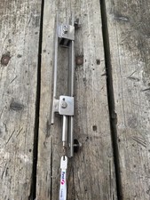 SCUBA CYLINDER LATCH (MDE)