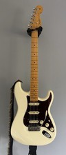 Fender American Professional ii Stratocaster HSS Olympic White With Case & Candy