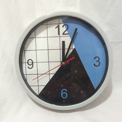 Vintage 1980s wall clock - wall,