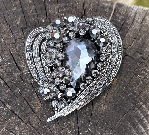 Stunning gothic silver tone - stunning, silver-tone