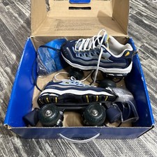 size 4 ladies SKECHERS 4