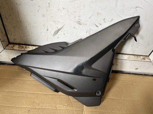 Honda cbf125 right side panel - side,