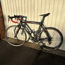 Pinarello FP Quattro Carbon Road Bike - 56 frame, Dura-ace group & bladed wheels