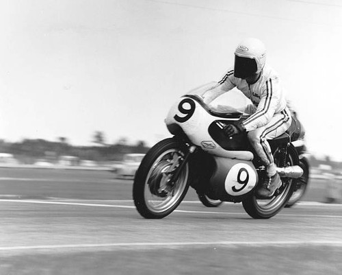 Gary nixon riding his - nixon, norton