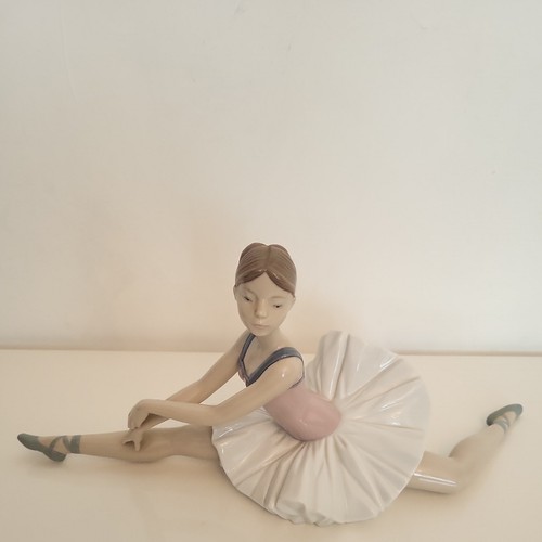 Nao lladro retired figurine - retired,