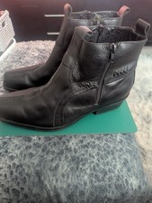 Mariner Gents Leather  Ankle Boots With Cowboy Style Heel Zip Closure UK 9