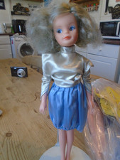 sindy doll 2103-00 ASH BLONDE