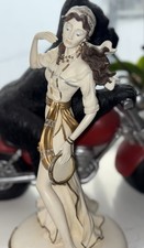 The leonardo collection lady