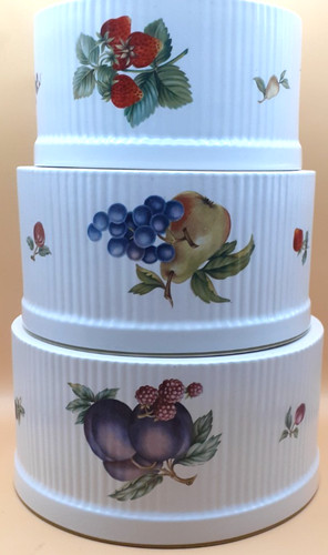 Stacking wedgwood fruit - 3,