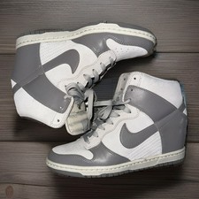 EUC Nike Dunk Sky High