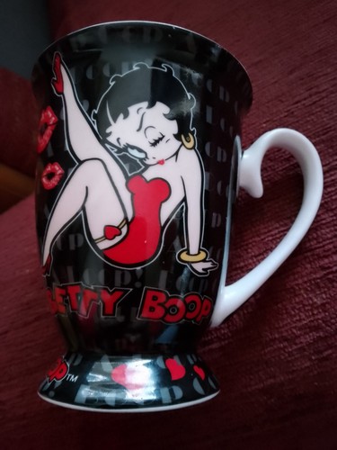 Betty boop shaped - shaped, footed