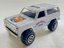 Welly Chevrolet Blazer 4x4 (1:60 - 1:64 Scale)