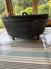 Lodge Cast Iron Camping Dutch Oven 12 Inch