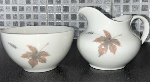 Vintage royal doulton sugar - vintage,