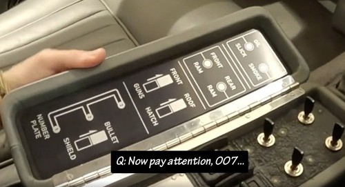 James bond 007 - aston, martin