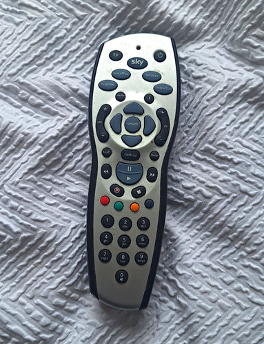 Sky logitech harmony 900 - sky,