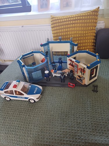 Playmobile police station and - playmobile,
